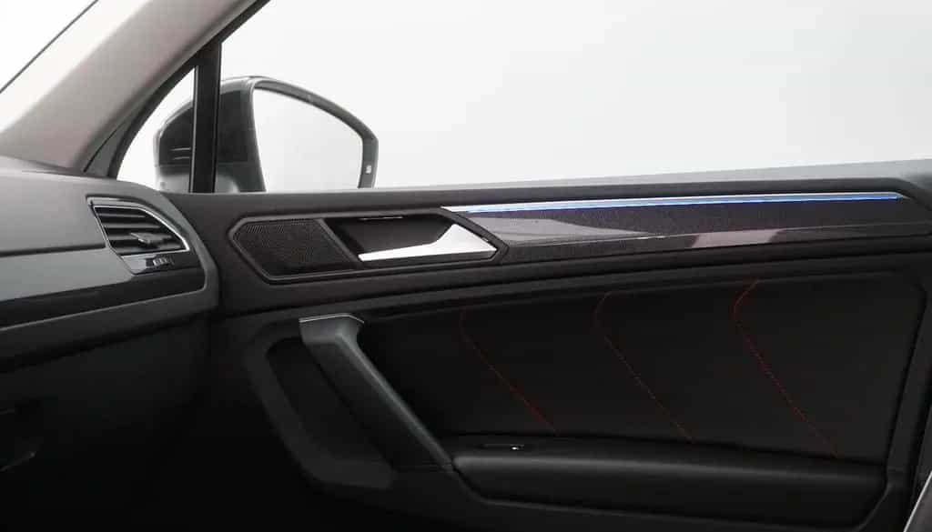 Volkswagen Tiguan Urban Sport Panorama/Matrix 10/2022-photo-34