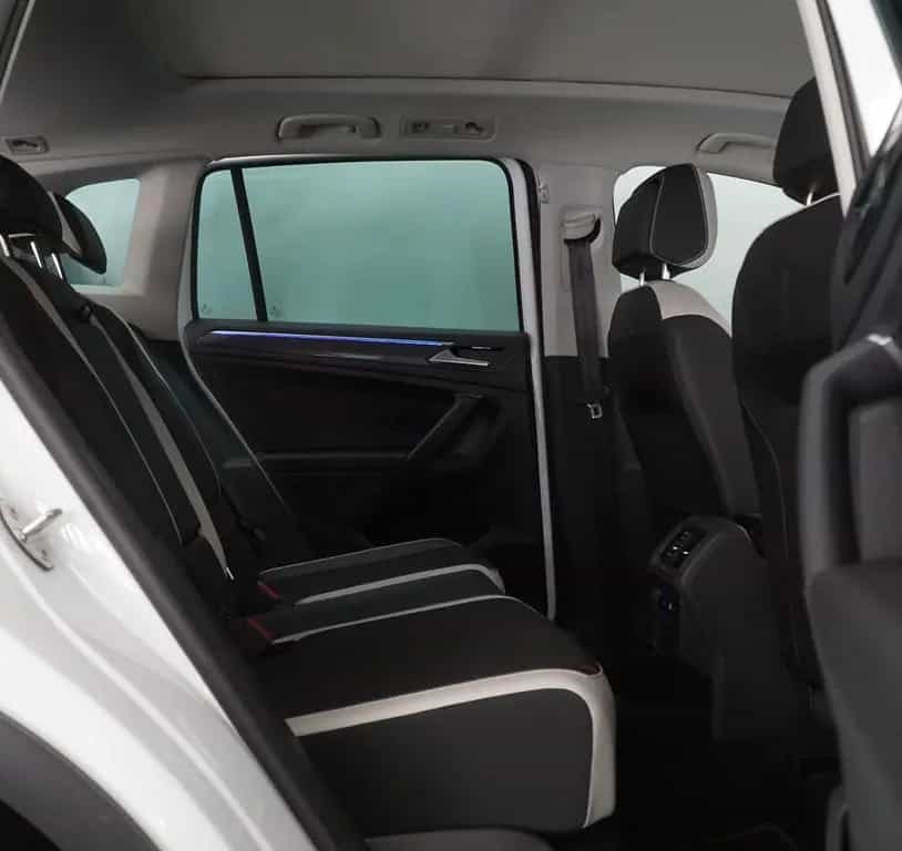 Volkswagen Tiguan Urban Sport Panorama/Matrix 10/2022-photo-39