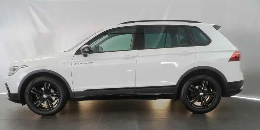 Volkswagen Tiguan Urban Sport Panorama/Matrix 10/2022-photo-4