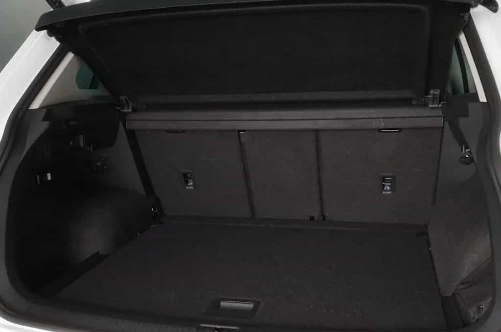 Volkswagen Tiguan Urban Sport Panorama/Matrix 10/2022-photo-8