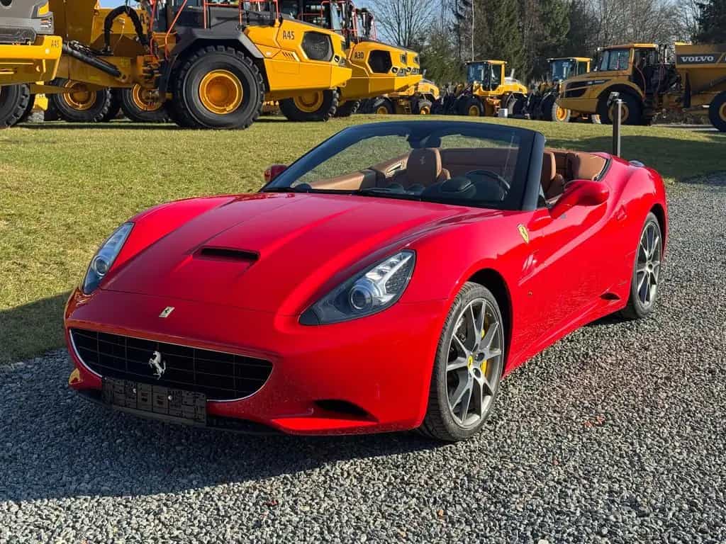 Ferrari California 4.3 V8 / Carbon / Rosso Corsa / 2+2 07/2011-photo-13