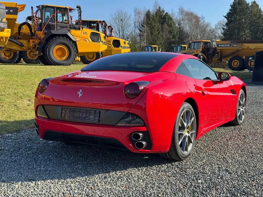 Ferrari California 4.3 V8 / Carbon / Rosso Corsa / 2+2 07/2011-photo-3