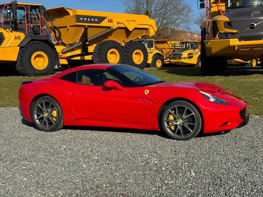 Ferrari California 4.3 V8 / Carbon / Rosso Corsa / 2+2 07/2011-photo-4