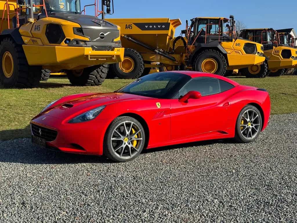 Ferrari California 4.3 V8 / Carbon / Rosso Corsa / 2+2 07/2011-photo-7