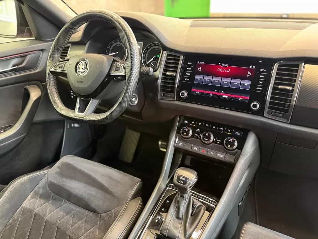 Skoda Kodiaq Sportline 5 J. Garantie 4xSHZ AHK CARPL. 03/2019-photo-21