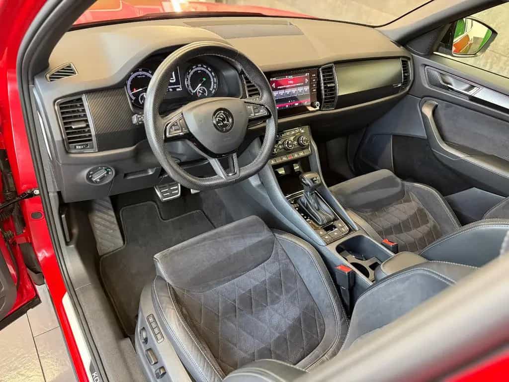 Skoda Kodiaq Sportline 5 J. Garantie 4xSHZ AHK CARPL. 03/2019-photo-3