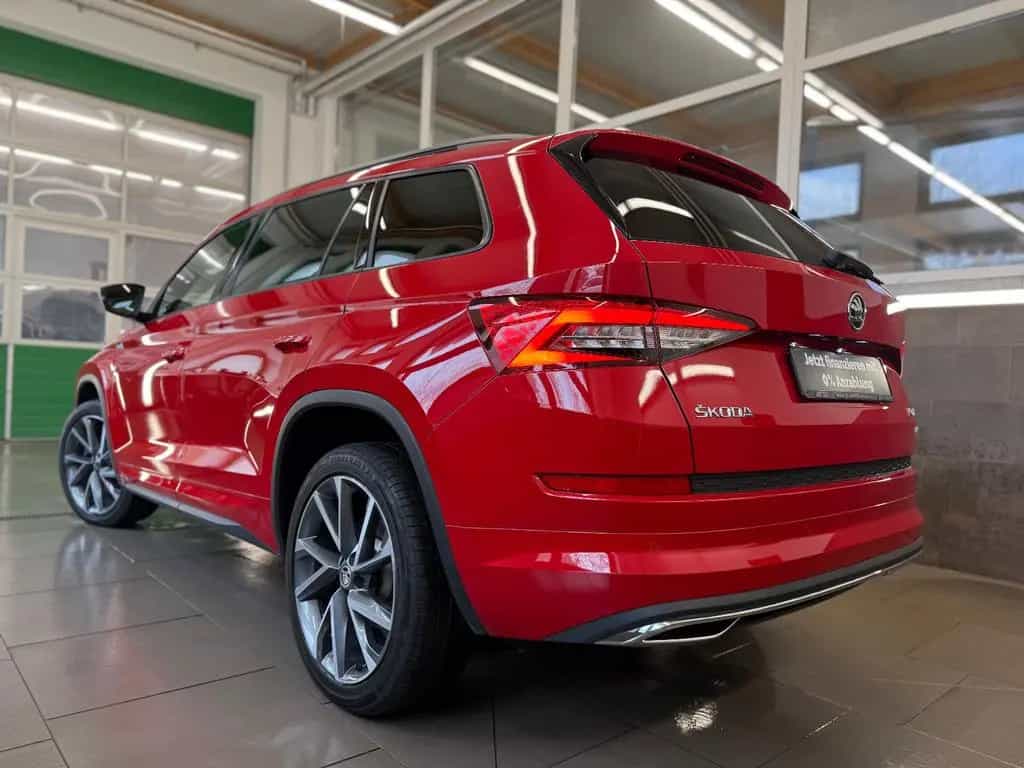 Skoda Kodiaq Sportline 5 J. Garantie 4xSHZ AHK CARPL. 03/2019-photo-9