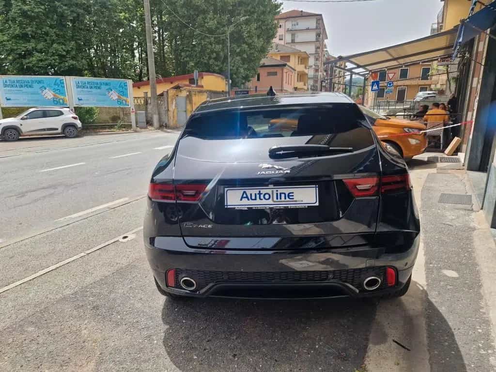 Jaguar E-Pace 2.0D 150 CV AWD aut. R-Dynamic 14. 02/2019-photo-4