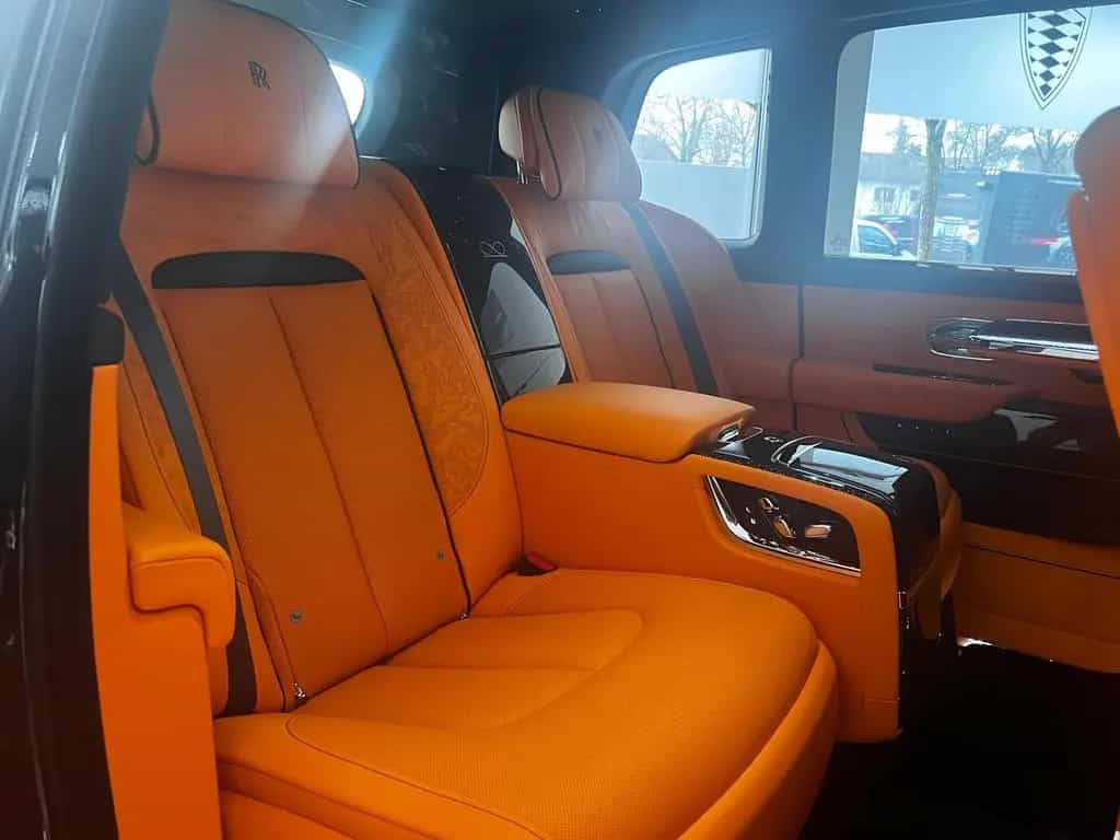 Rolls-Royce Cullinan / BALCK BADGE/FACELIFT/MY26/MANDARIN null-photo-14