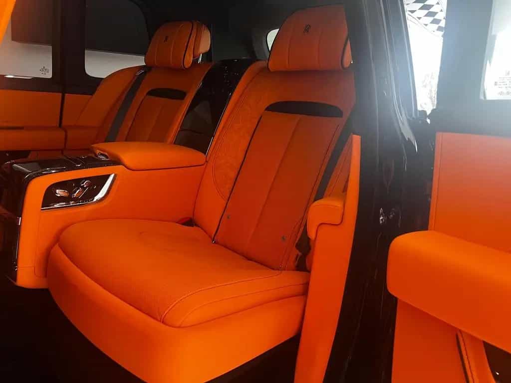 Rolls-Royce Cullinan / BALCK BADGE/FACELIFT/MY26/MANDARIN null-photo-15