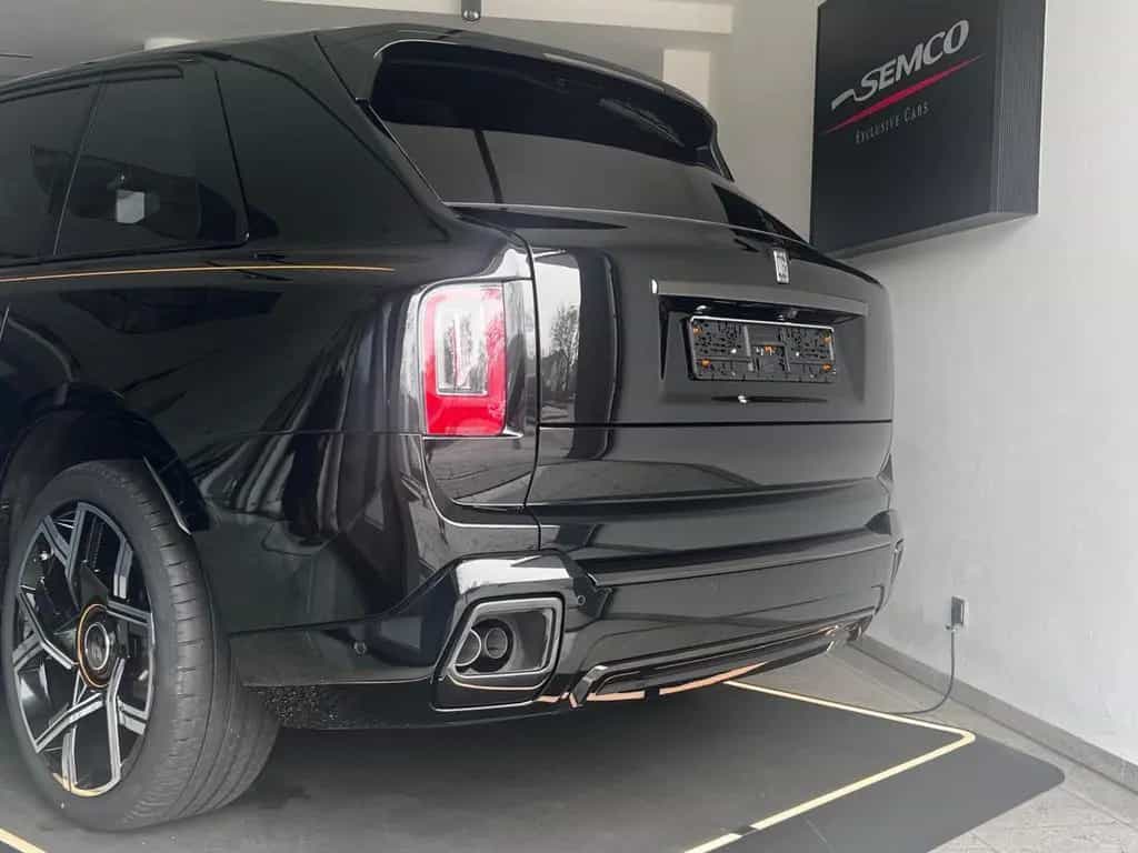 Rolls-Royce Cullinan / BALCK BADGE/FACELIFT/MY26/MANDARIN null-photo-3