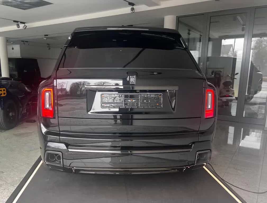 Rolls-Royce Cullinan / BALCK BADGE/FACELIFT/MY26/MANDARIN null-photo-4