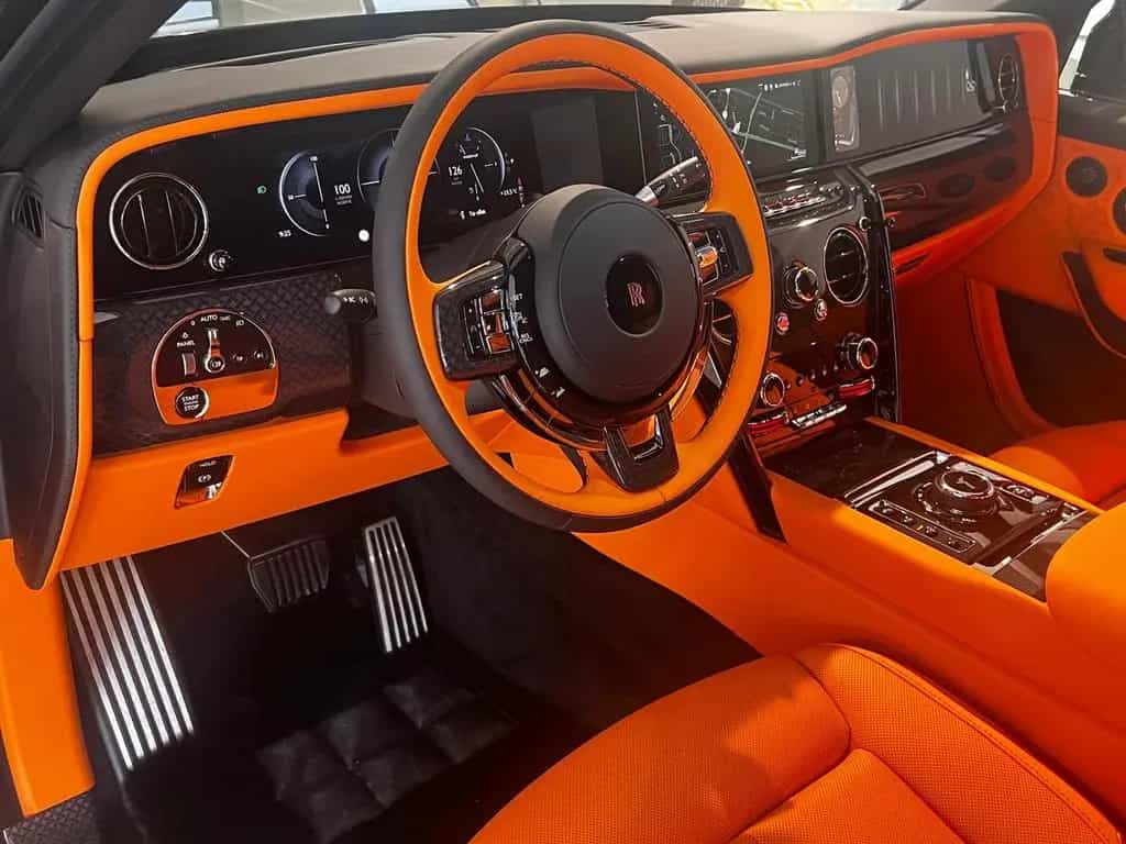Rolls-Royce Cullinan / BALCK BADGE/FACELIFT/MY26/MANDARIN null-photo-6