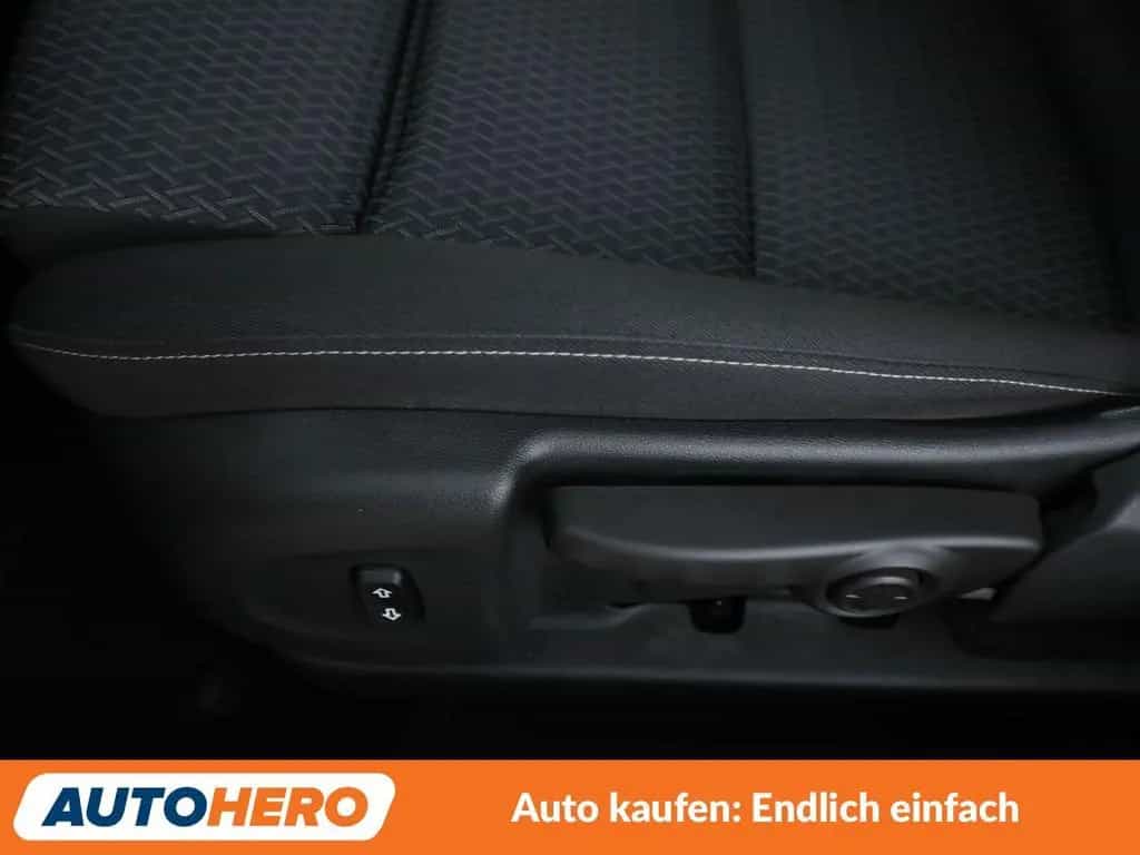 Opel Insignia 2.0 CDTI Elegance Aut*NAV*LED*TEMPO*AHK 11/2022-photo-33