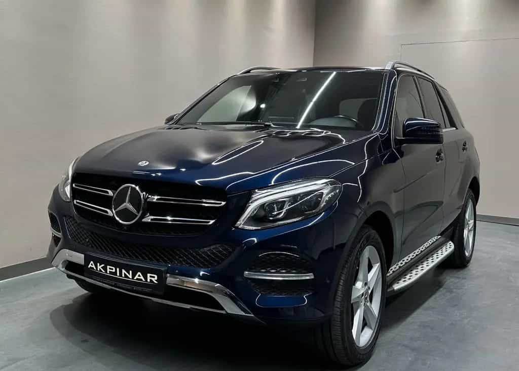 Mercedes-Benz GLE-Class 4Matic **1.HAND*STD-HZ*DISTR*LED** 05/2018-photo-1