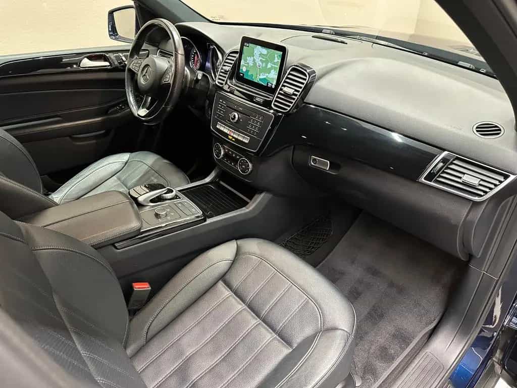 Mercedes-Benz GLE-Class 4Matic **1.HAND*STD-HZ*DISTR*LED** 05/2018-photo-17