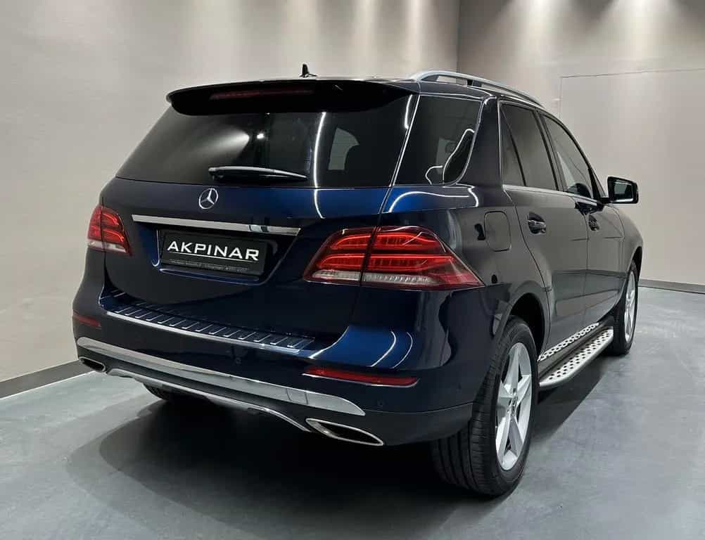 Mercedes-Benz GLE-Class 4Matic **1.HAND*STD-HZ*DISTR*LED** 05/2018-photo-4