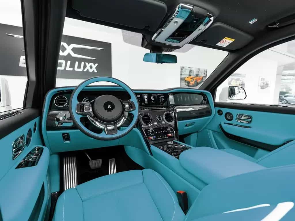 Rolls-Royce Cullinan Series II Black Badge /4Seats/PROD.2026 03/2026-photo-3