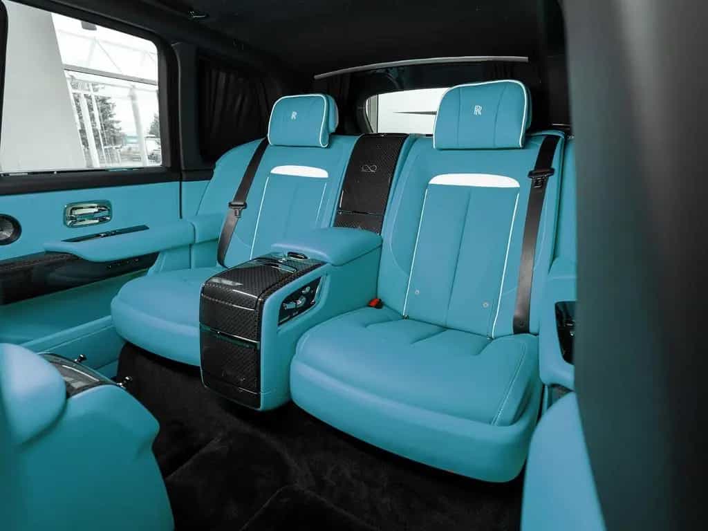 Rolls-Royce Cullinan Series II Black Badge /4Seats/PROD.2026 03/2026-photo-5