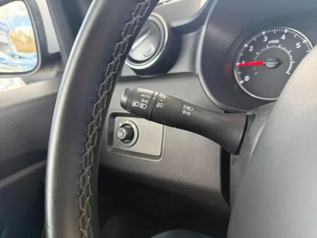 Dacia Duster II Prestige*AHK*NAVI*KAMERA*1.Hand* 04/2019-photo-14
