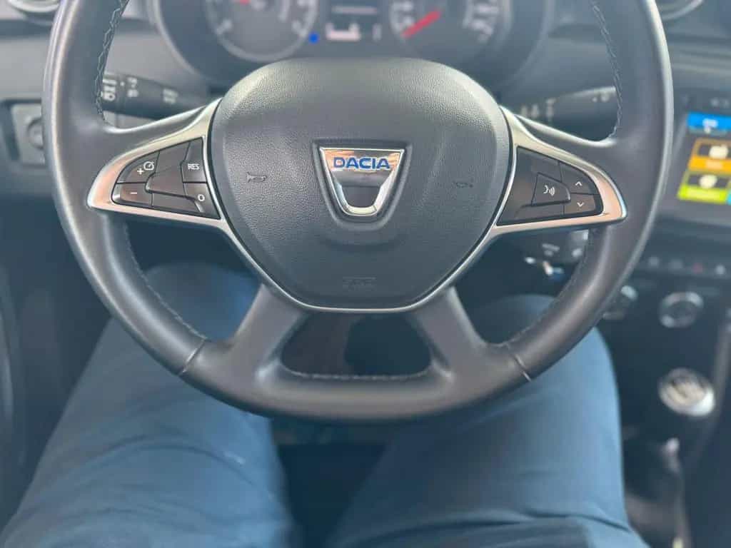 Dacia Duster II Prestige*AHK*NAVI*KAMERA*1.Hand* 04/2019-photo-19