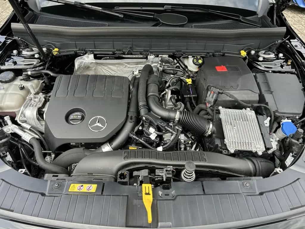 Mercedes-Benz GLB 180 PROGRESSIVE+PANO+KAM+LED+SHD+NAVI+PDC 01/2025-photo-13