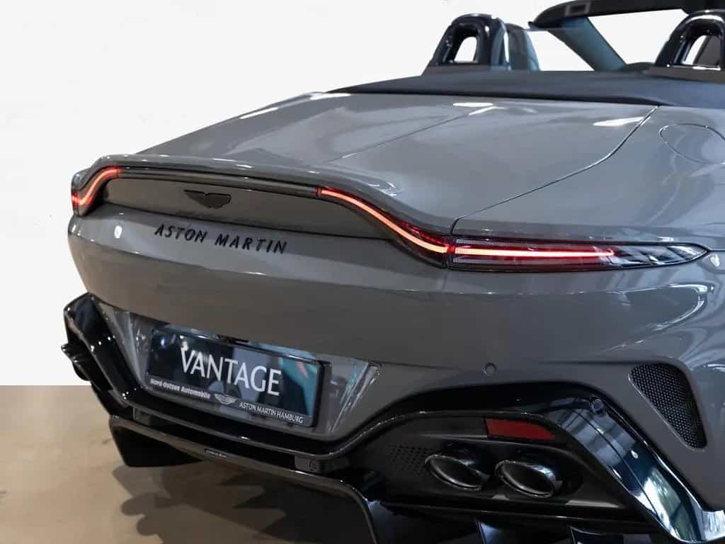 Aston Martin V8 Vantage Roadster Aston Martin Hamburg 01/2026-photo-7