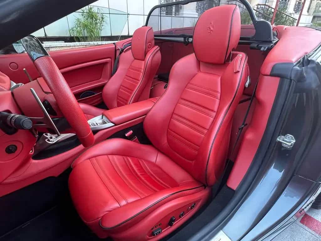 Ferrari California 4.3 V8 2-Sitzer 06/2010-photo-9