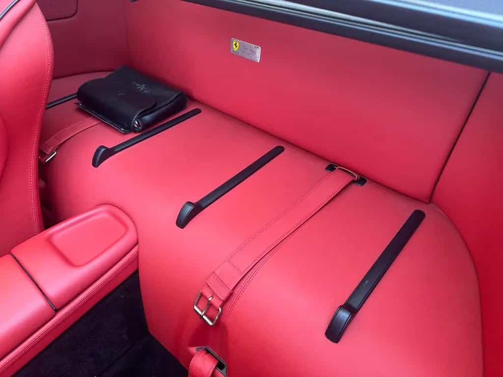 Ferrari California 4.3 V8 2-Sitzer 06/2010-photo-10