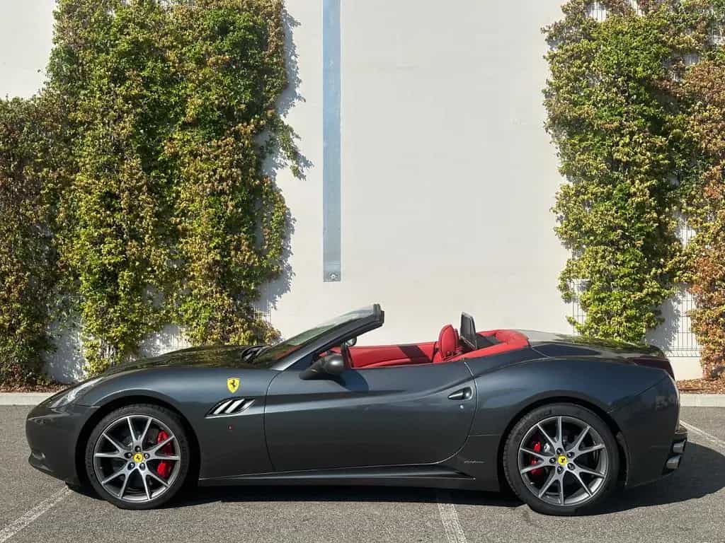 Ferrari California 4.3 V8 2-Sitzer 06/2010-photo-4