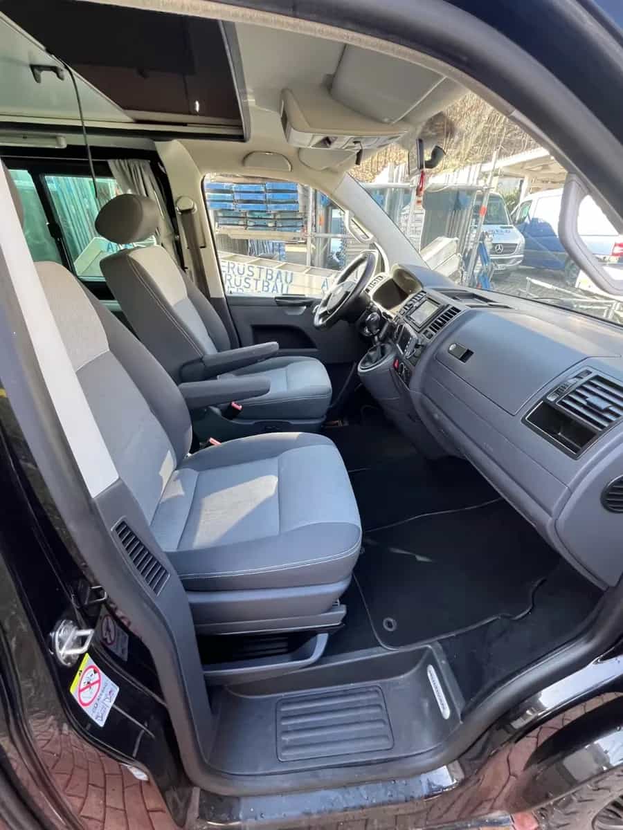 Volkswagen Transporter Multivan 07/2009-photo-8