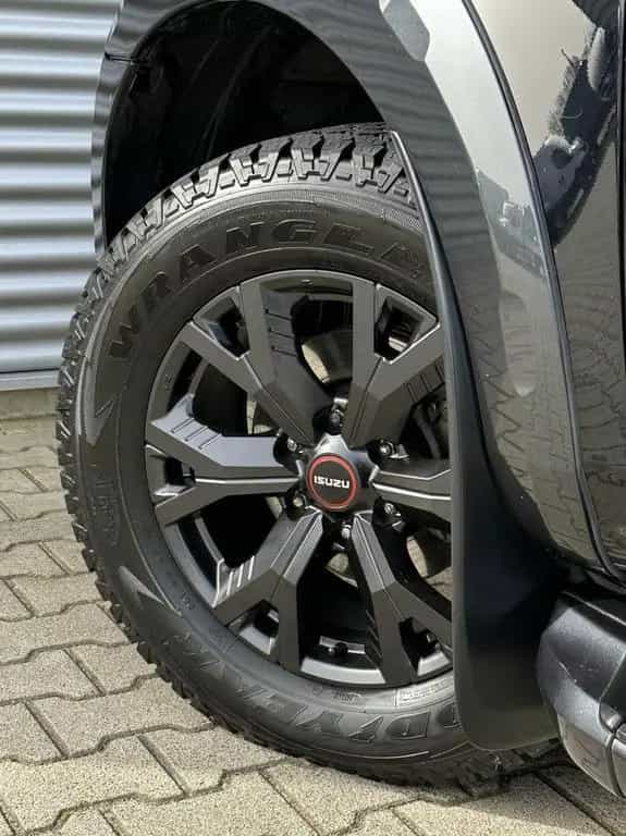 Isuzu D-Max 1.9 D-MAX V-Cross 04/2024-photo-15