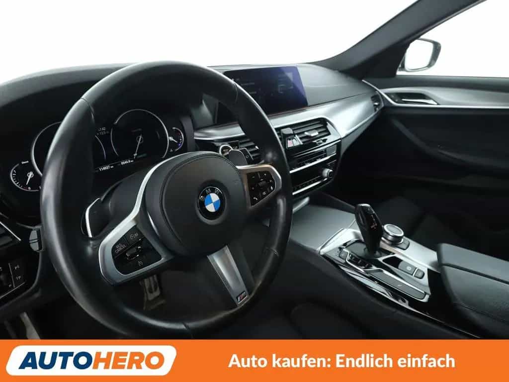 BMW 5 Series 520d M Sport Aut.*NAVI*LED*HUD*TEMPO*CAM*PDC*SHZ 10/2019-photo-10