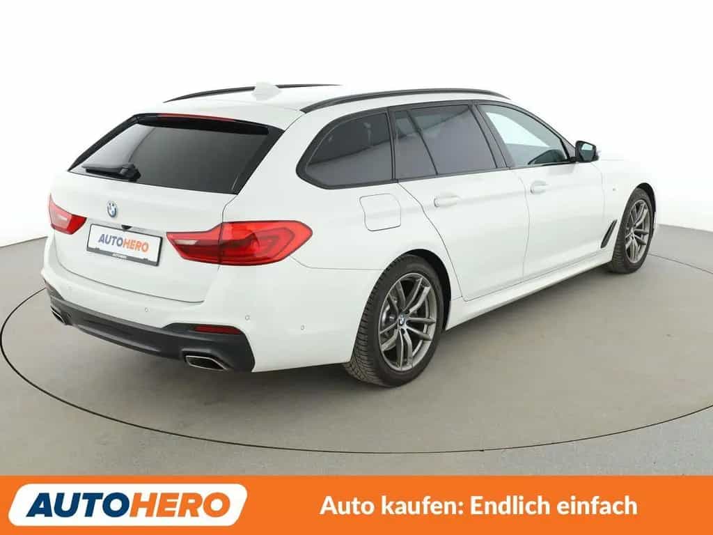 BMW 5 Series 520d M Sport Aut.*NAVI*LED*HUD*TEMPO*CAM*PDC*SHZ 10/2019-photo-5