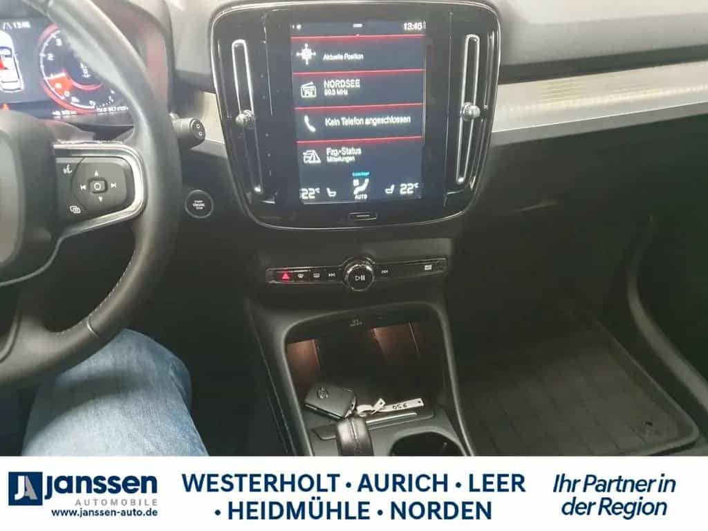 Volvo XC40 T3 Geartronic Momentum Pro 02/2021-photo-6