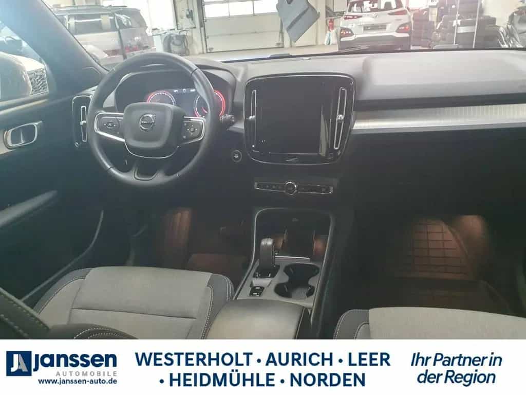 Volvo XC40 T3 Geartronic Momentum Pro 02/2021-photo-7