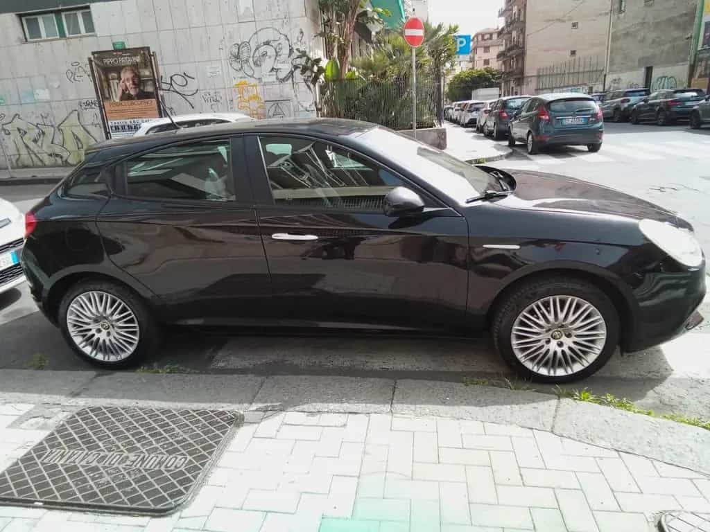 Alfa Romeo Giulietta 1.4 Turbo 105 CV Progressio 07/2013-photo-3