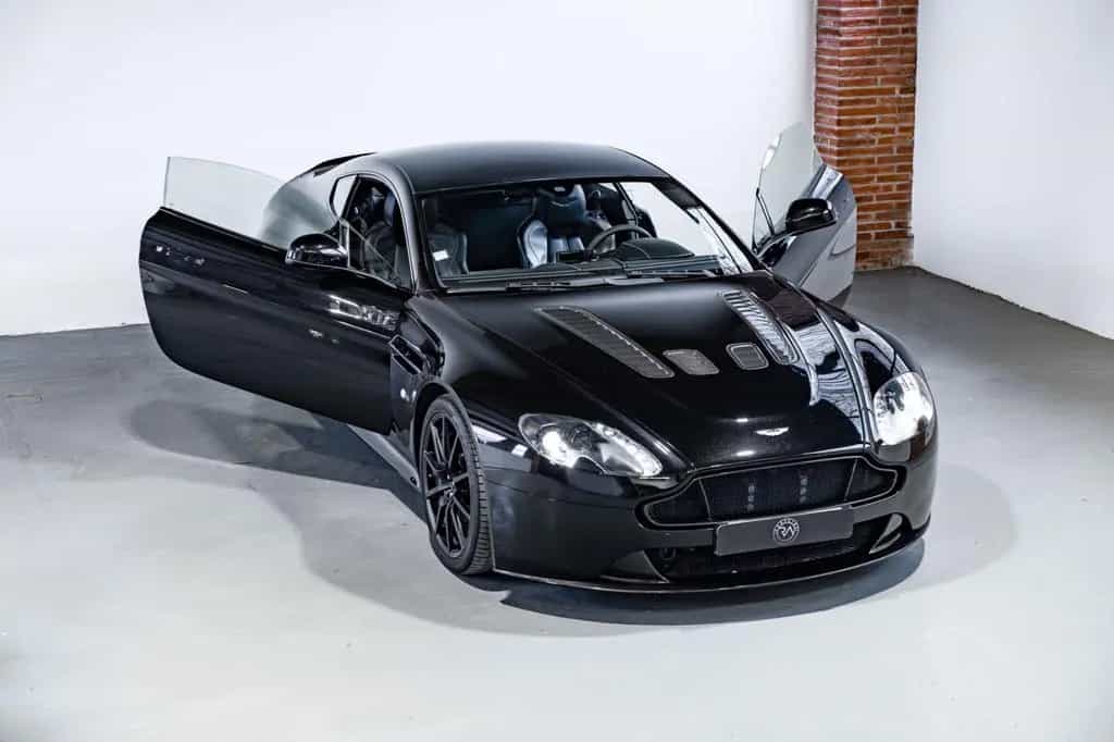 Aston Martin V12 Vantage S 03/2016-photo-25