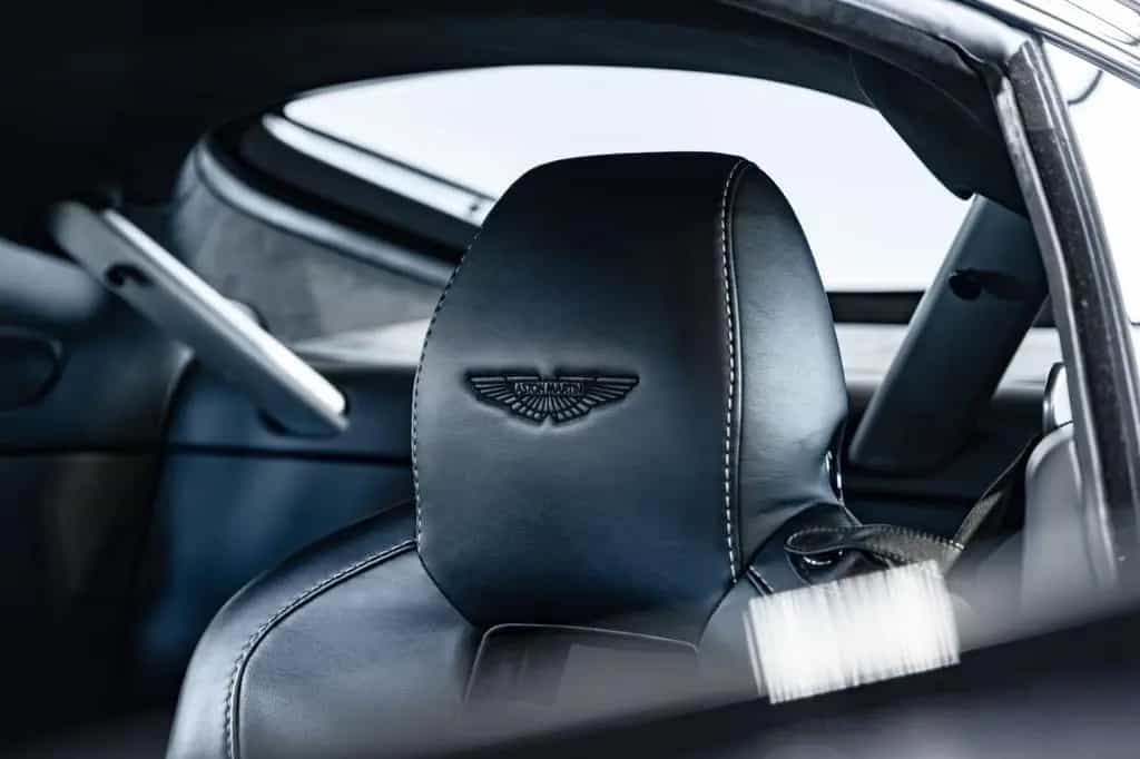 Aston Martin V12 Vantage S 03/2016-photo-28