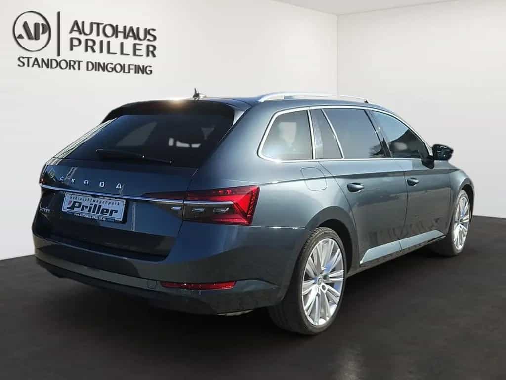 Skoda Superb 2.0 TSI DSG Style/NAVI/LED/ACC/DAB+/AHK 01/2022-photo-2