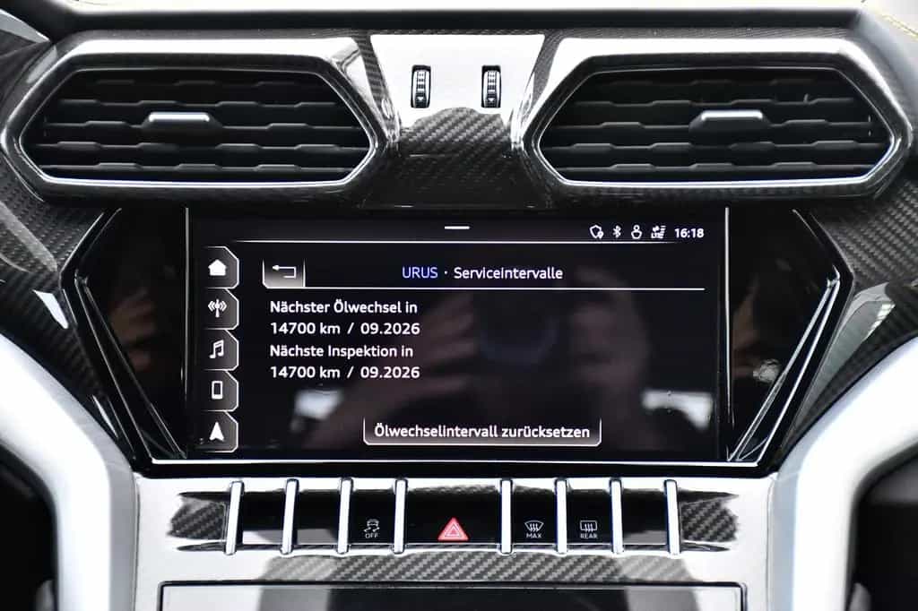 Lamborghini Urus 4.0 V8 Exclusive B&O Pano Night .Vision 01/2021-photo-21