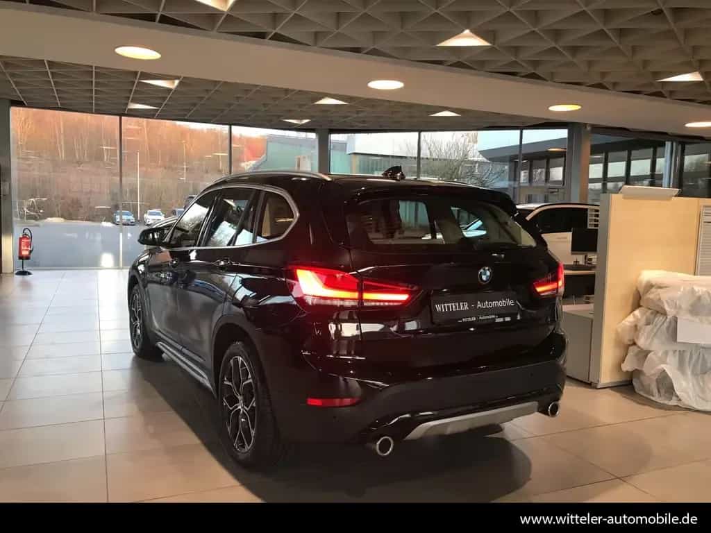 BMW X1 xDrive20d xLine LED/AHK/HUD/NAVI/Rückfahrk. 10/2019-photo-11