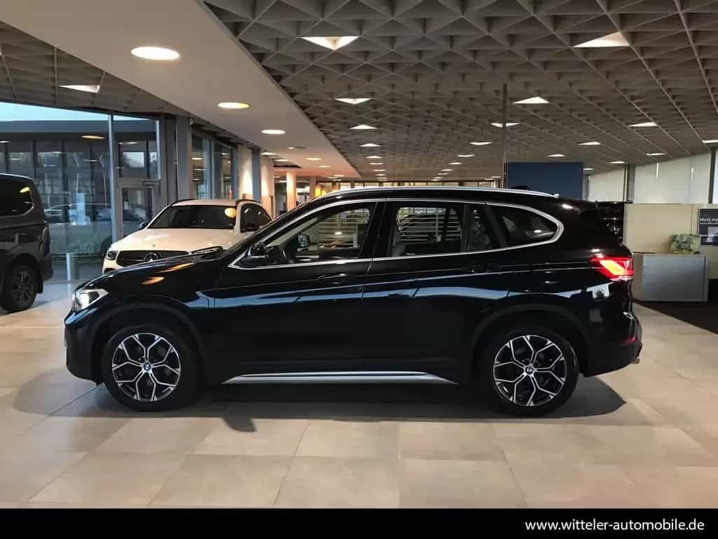 BMW X1 xDrive20d xLine LED/AHK/HUD/NAVI/Rückfahrk. 10/2019-photo-12