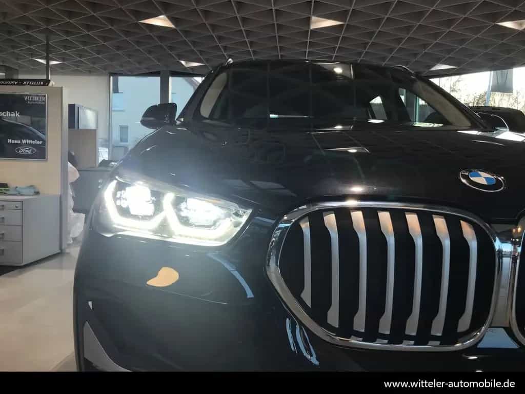 BMW X1 xDrive20d xLine LED/AHK/HUD/NAVI/Rückfahrk. 10/2019-photo-14