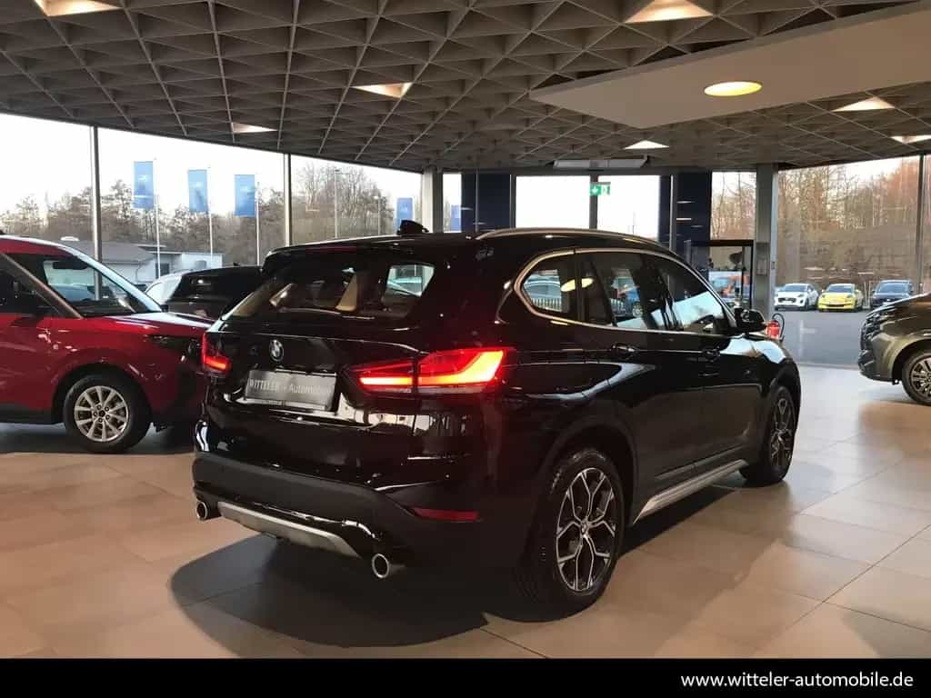 BMW X1 xDrive20d xLine LED/AHK/HUD/NAVI/Rückfahrk. 10/2019-photo-9