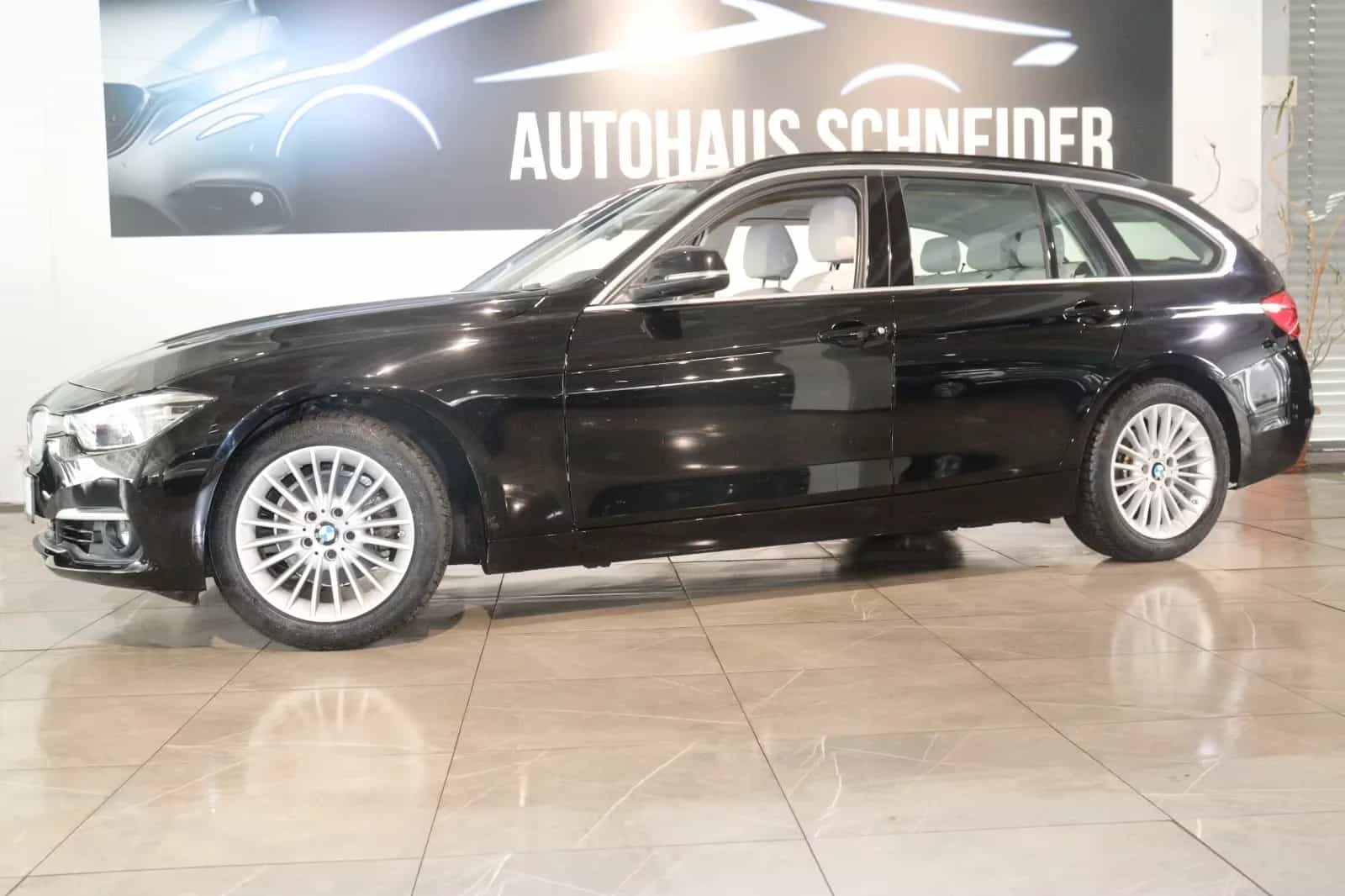 BMW 3 Series 320 i Luxury Line Purity *Automatik*Erst 60tkm* 01/2019-photo-0