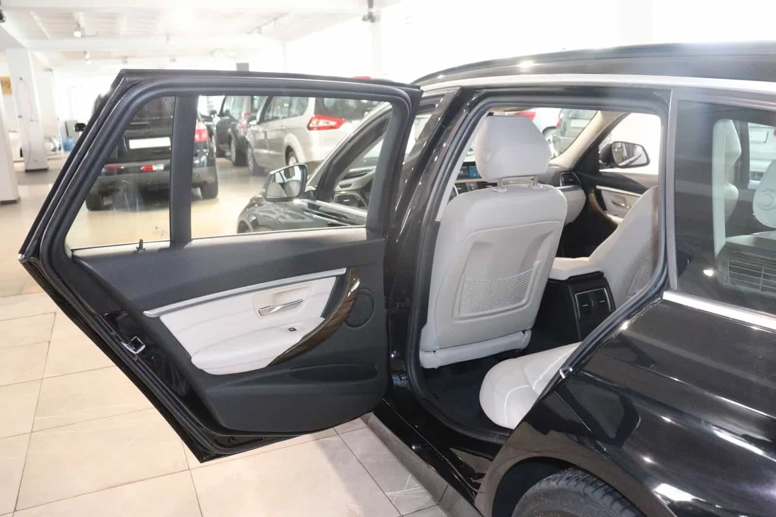 BMW 3 Series 320 i Luxury Line Purity *Automatik*Erst 60tkm* 01/2019-photo-12