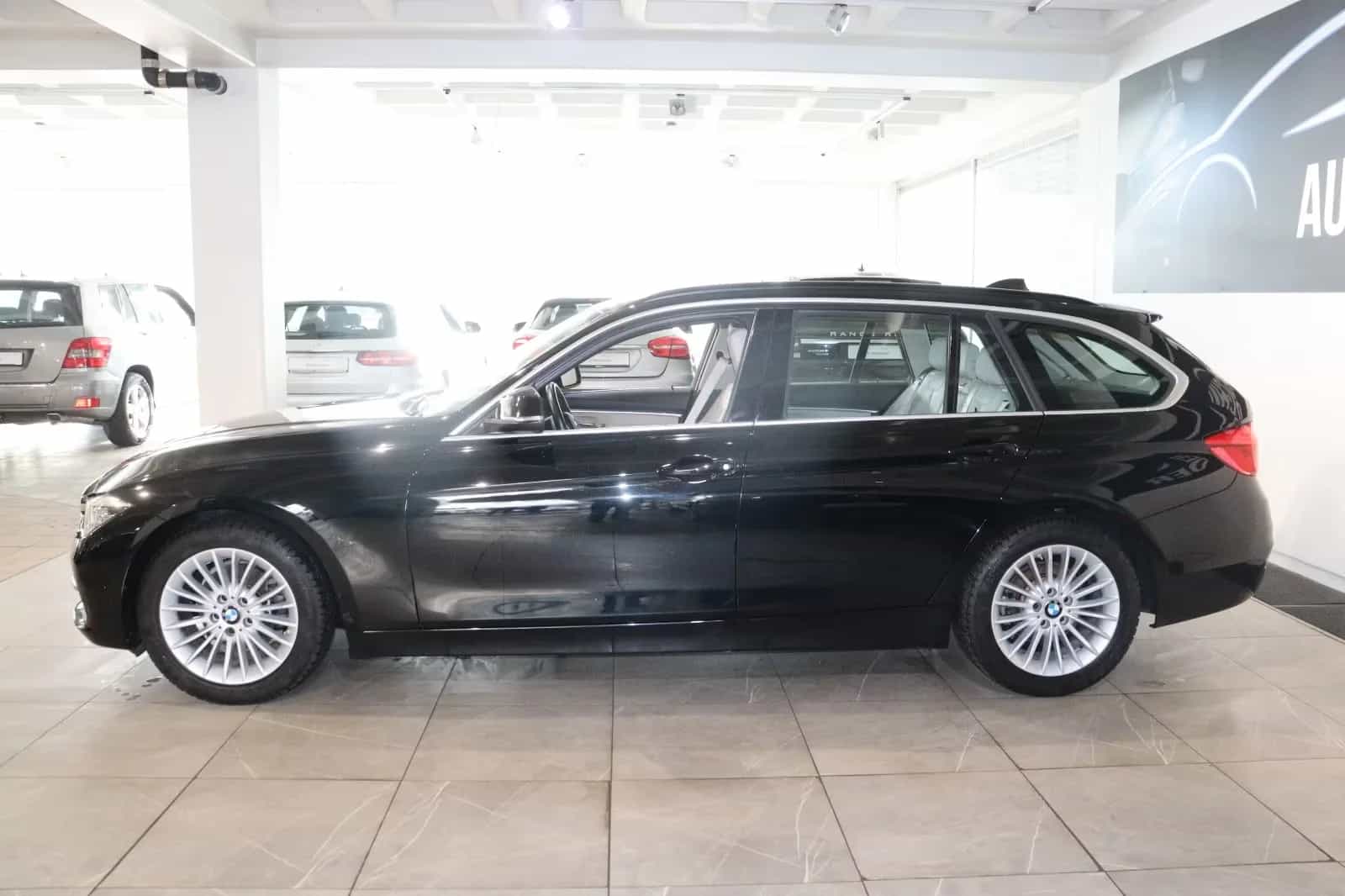 BMW 3 Series 320 i Luxury Line Purity *Automatik*Erst 60tkm* 01/2019-photo-5