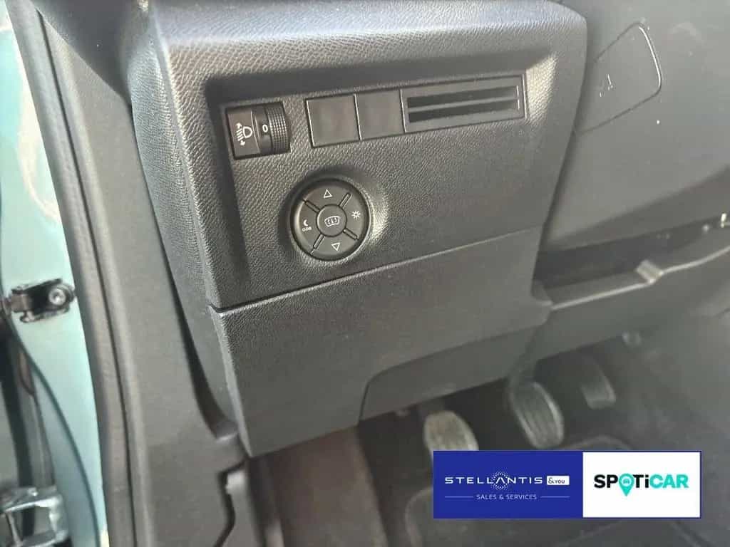 Citroën C4 Shine 1.2 130 Navi EPH 180K C4 1.2 PureTech 1 12/2023-photo-12