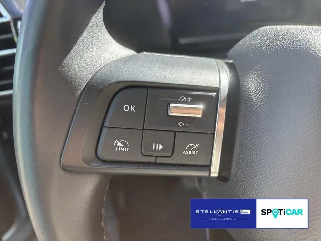 Citroën C4 Shine 1.2 130 Navi EPH 180K C4 1.2 PureTech 1 12/2023-photo-13